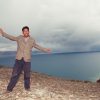 Nuestro conductor tibetano en el lago Namtso Namtso